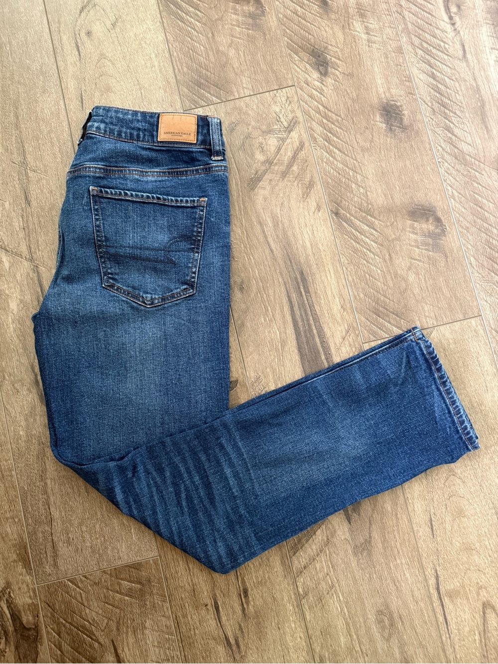 Women’s American Eagle TomgirlDenim Jeans - Classic Straight Fit - button fly